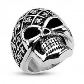 Men's steel skull signet ring decorated with fleur-de-lis